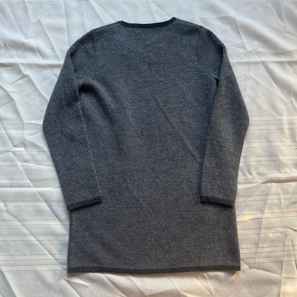 Ellen Tracy Gray Merino Wool Blend Knit Minimalist Luxury Cardigan Jacket - Picture 2 of 6